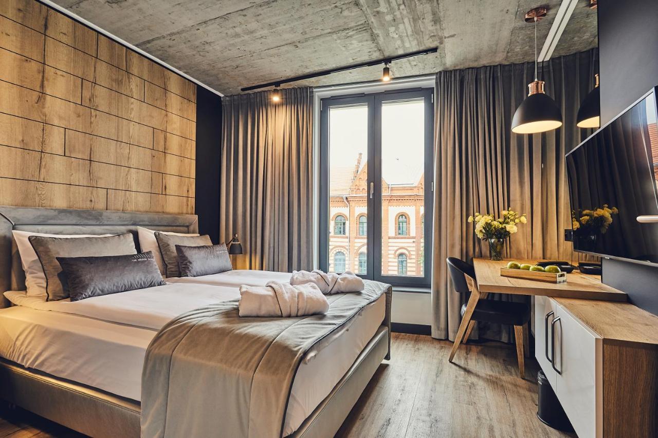 Hotel The Bridge 4*